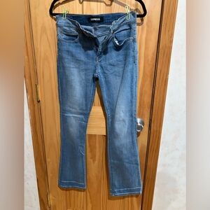 🖤5 for $20- Express Woman’s 6S/6C Barely Boot Mid Rise Stretch Blue Jeans